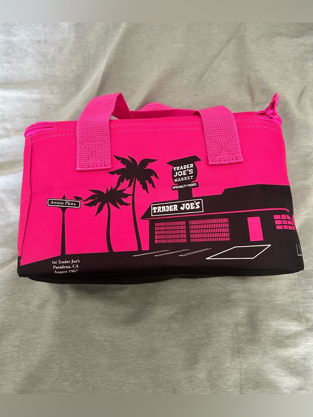 Trader Joe's Pink Insulated Lunch Tote - Picture 5 of 7